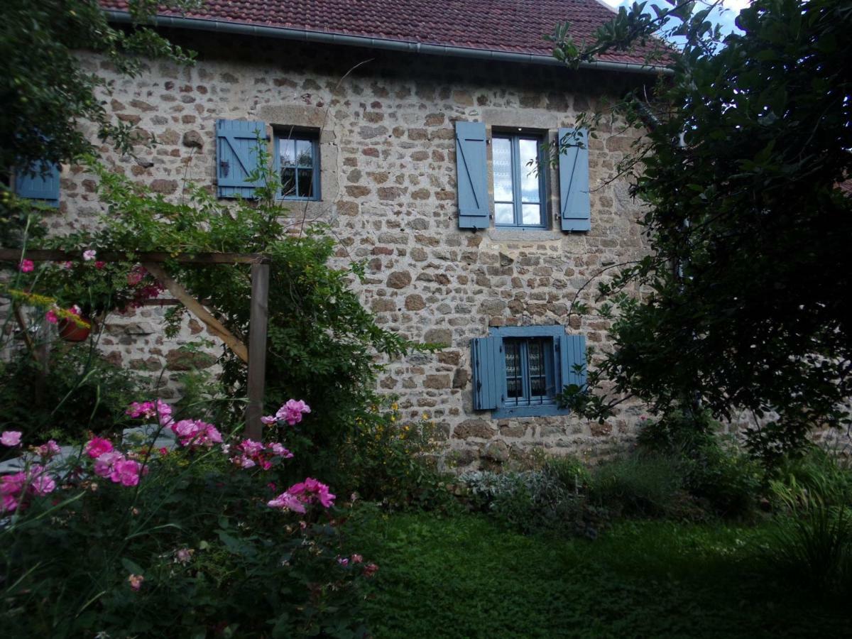 Villa Petite Ferme d'Autrefois à Saint-Georges-Nigremont Extérieur photo